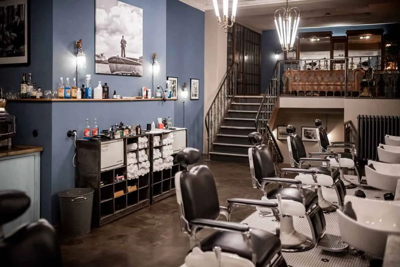 Bräutigam beim Verlassen des Barberhouse Hamburg