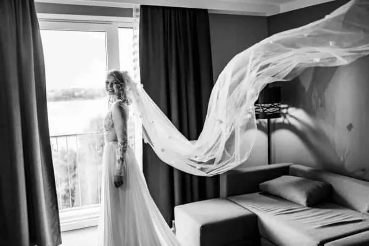 Detail des Getting Ready vor der Hochzeit