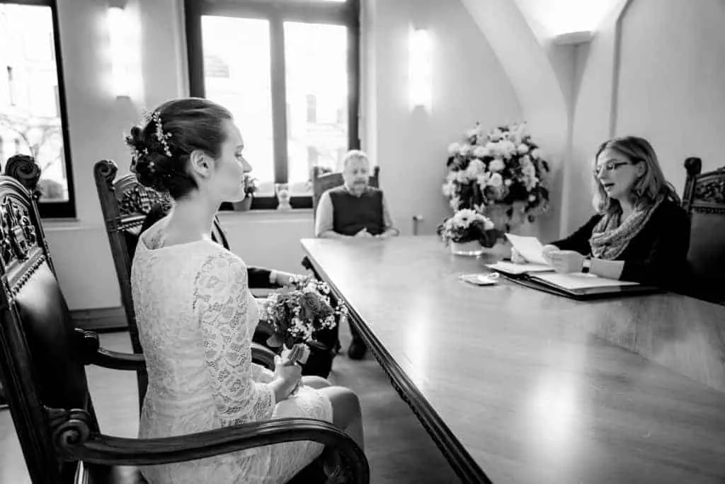 Roberta und Daniel bei der Eheschließung im Standesamt Altona