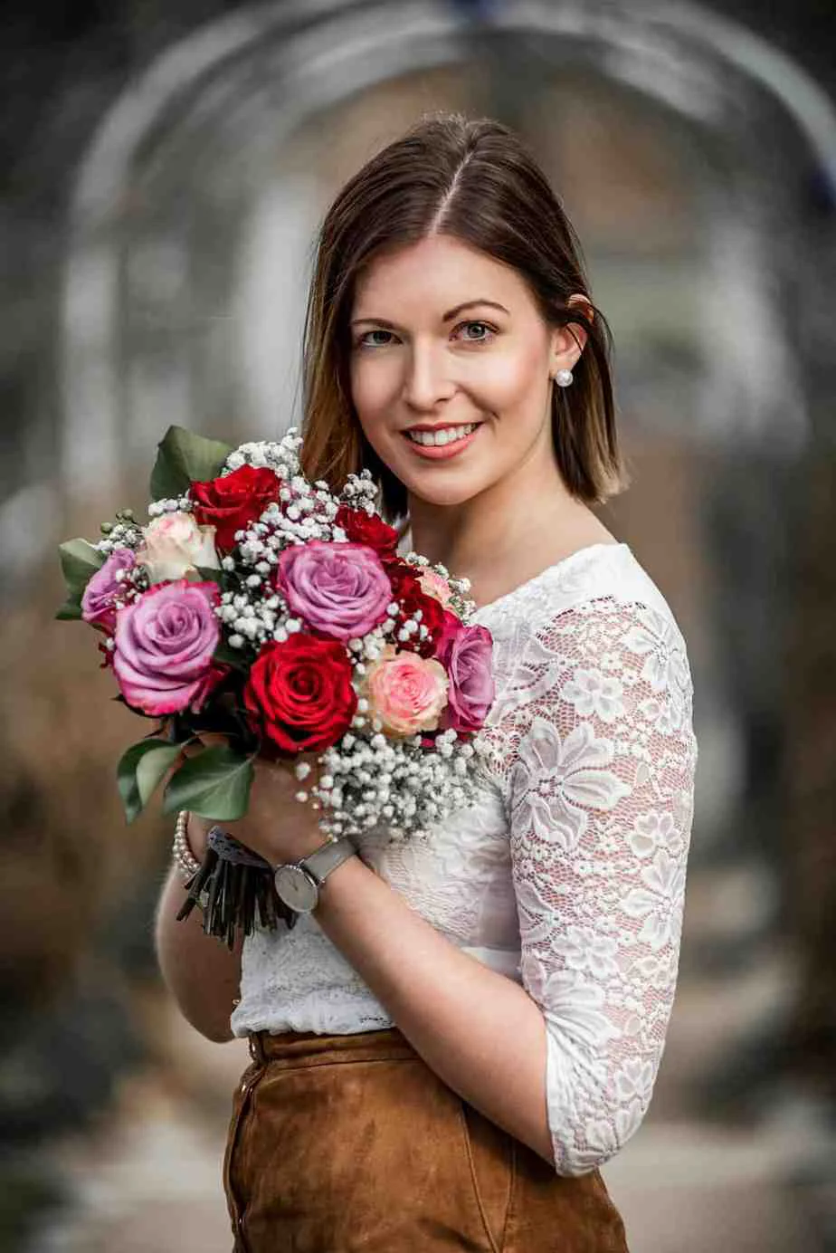 Florales Portraitshooting mit kreativer Botanical-Art-Inszenierung